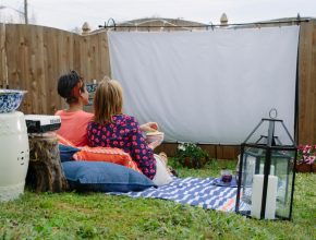 How to make a projector screen with a sheet?