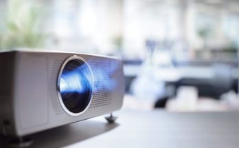 Best projectors under 200