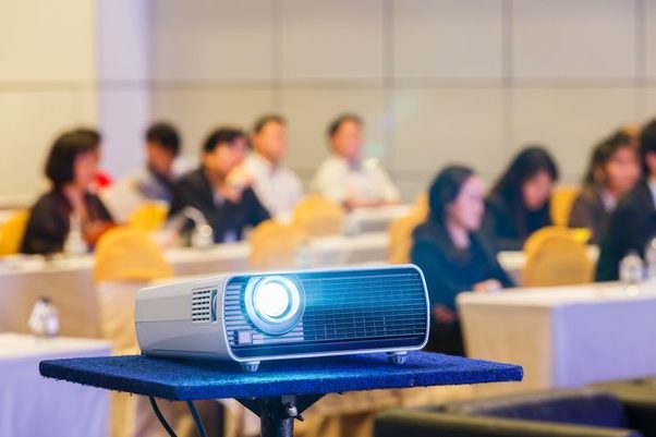 best-projector-for-schoolv